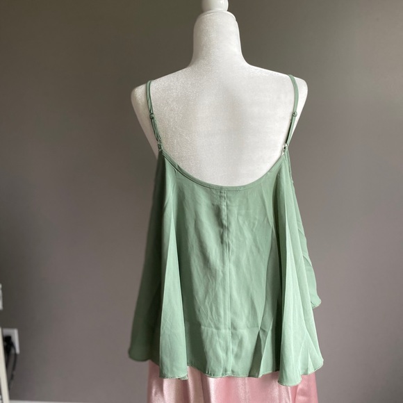 Flowy Drape Front Top - Picture 4 of 7